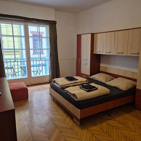 Boomerang Hostel Будапеща Екстериор снимка