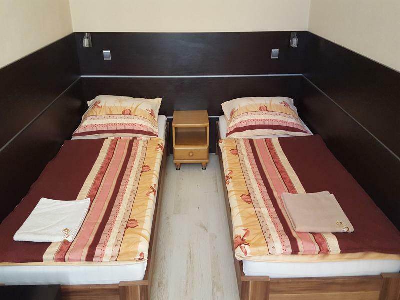Boomerang Hostel Будапеща Екстериор снимка